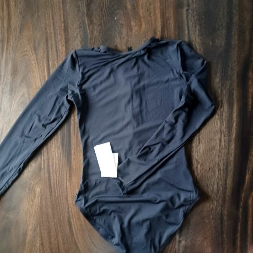 MK NWT swimsuit/bodysuit - Picture 4 of 7